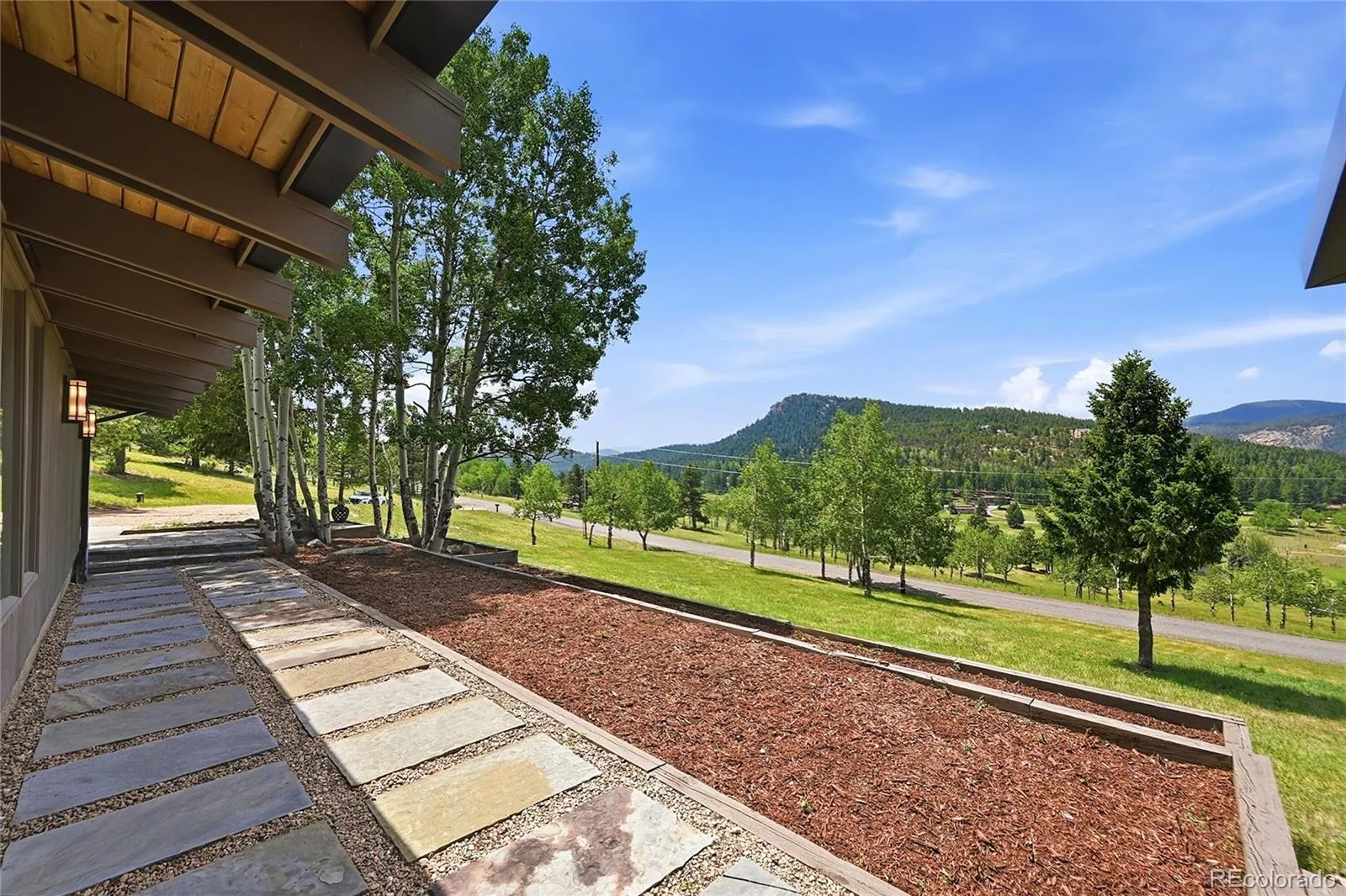 32042 Horseshoe Drive Evergreen CO 80439 | MLS #REC7009087 08072026165948 1600 9
