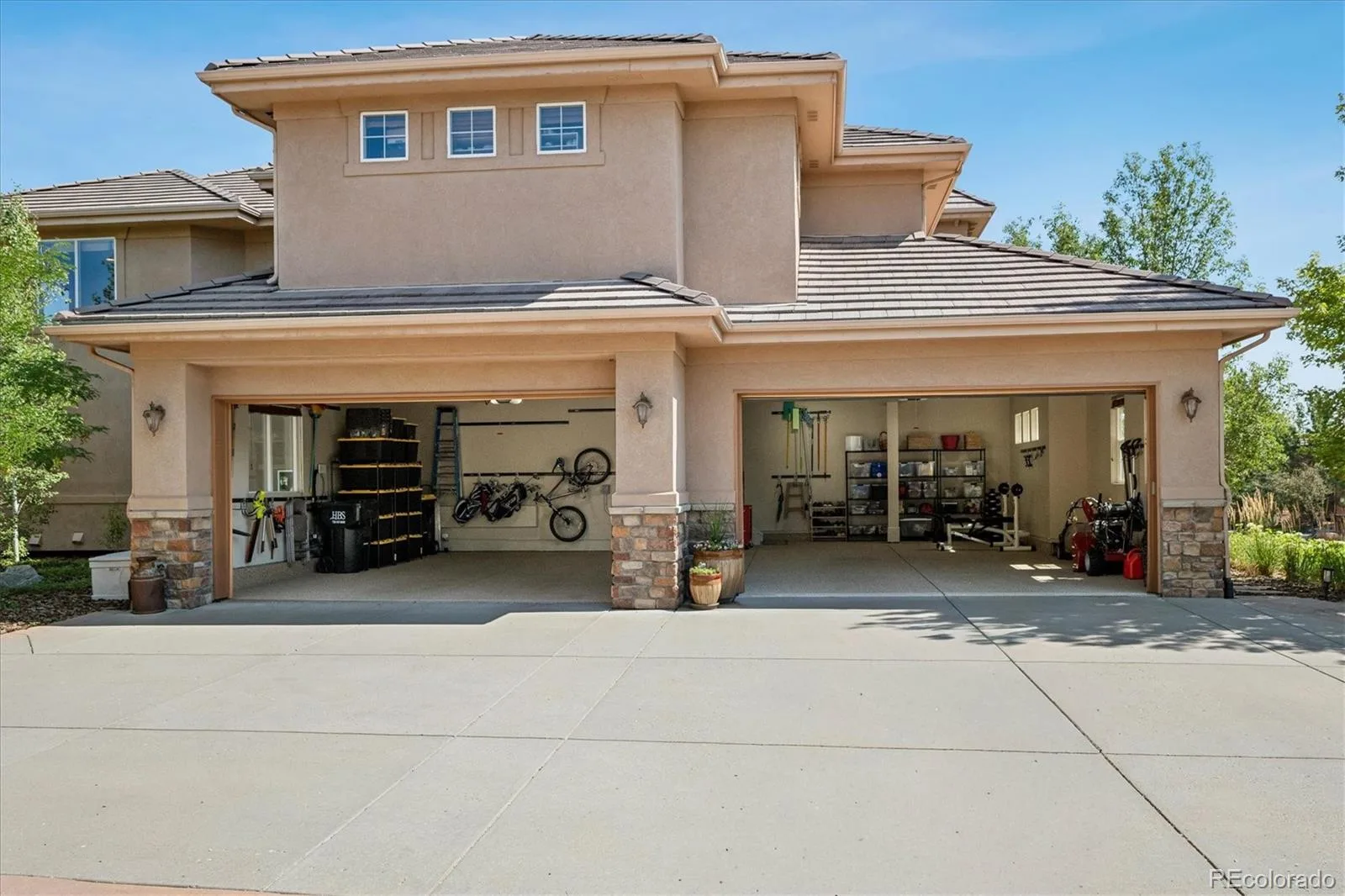 5615 Vistancia Drive Parker CO 80134 MLS #REC7010203 08072026203154 1600 44