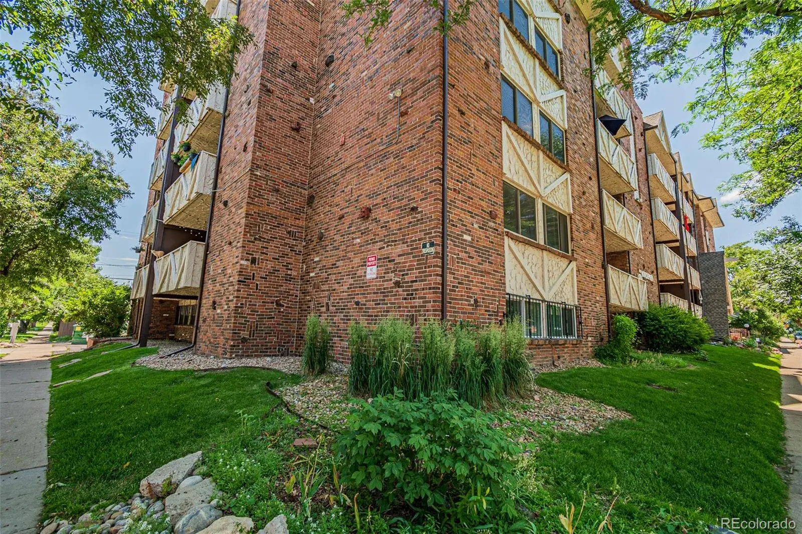 1366 Garfield Street #505 Denver CO 80206 MLS #REC7011001 02272026170313 1600 33