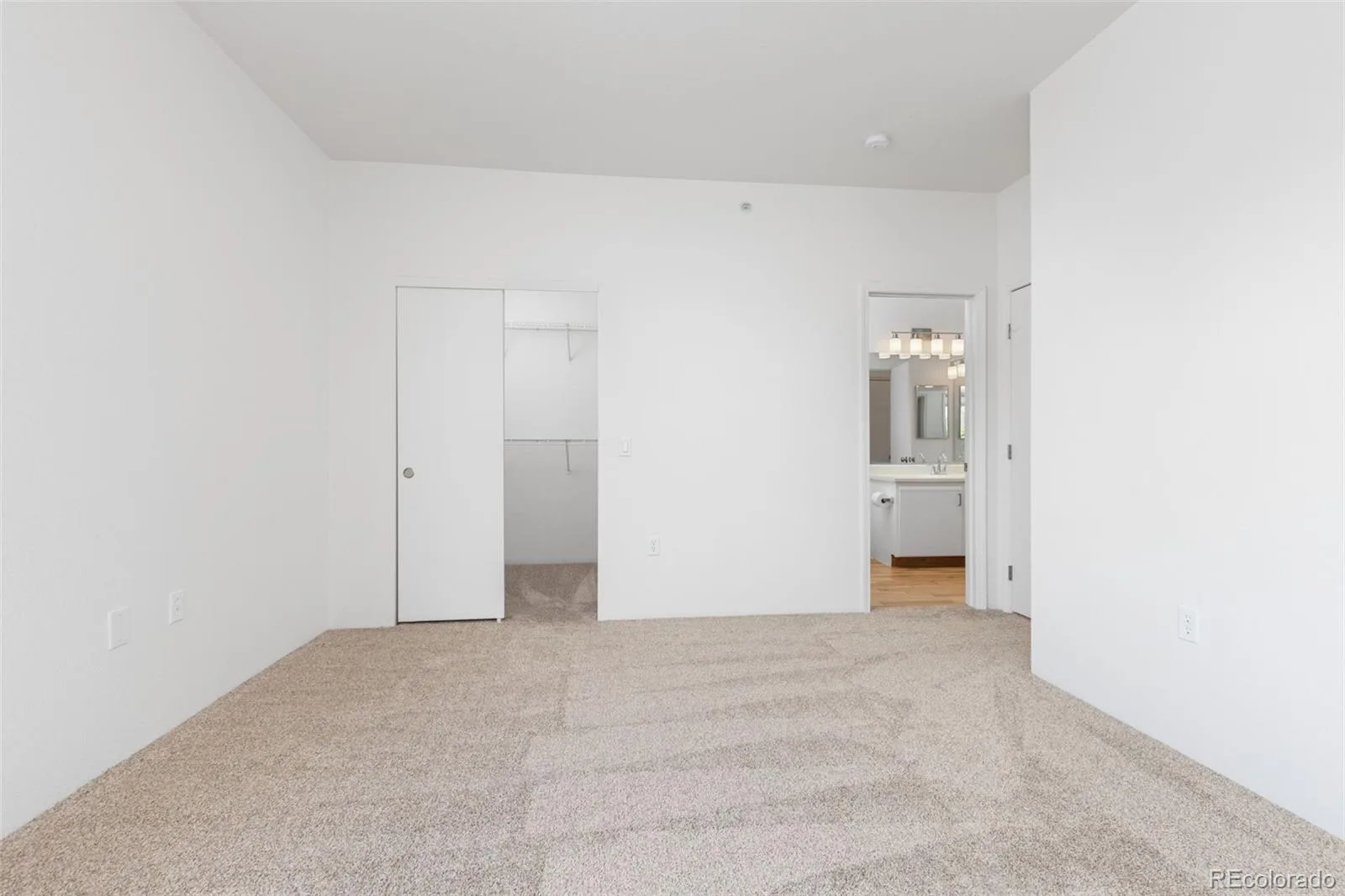 18930 E Warren Circle #D205 Aurora CO 80013 | MLS #REC7011233 08202026183811 1600 11