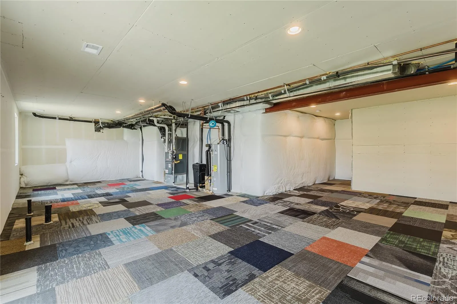 22691 E Narrowleaf Circle Aurora CO 80016 | MLS #REC7011860 08312026201624 1600 41