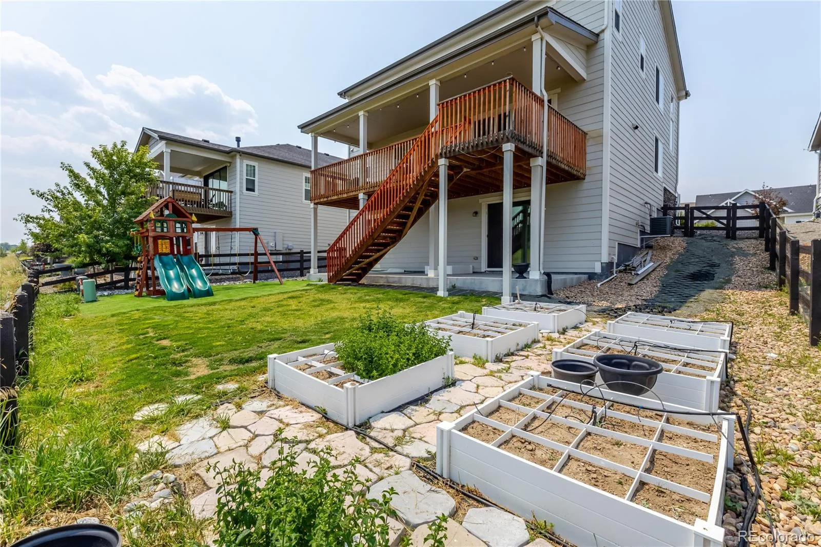 22691 E Narrowleaf Circle Aurora CO 80016 | MLS #REC7011860 08312026201624 1600 44