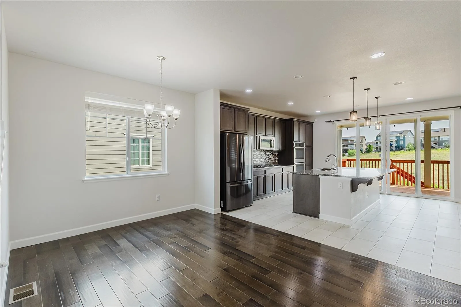 22691 E Narrowleaf Circle Aurora CO 80016 | MLS #REC7011860 08312026201624 1600 5