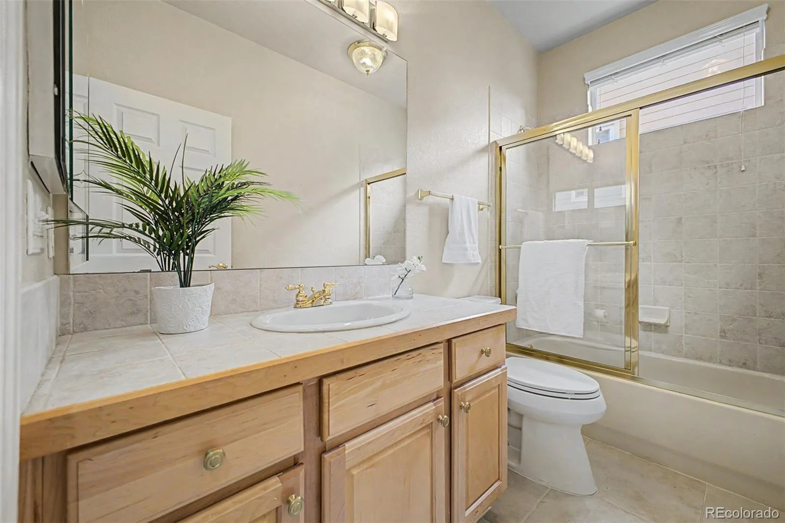 8421 Brambleridge Drive Castle Pines CO 80108 MLS #REC7013388 07152026175924 1600 30