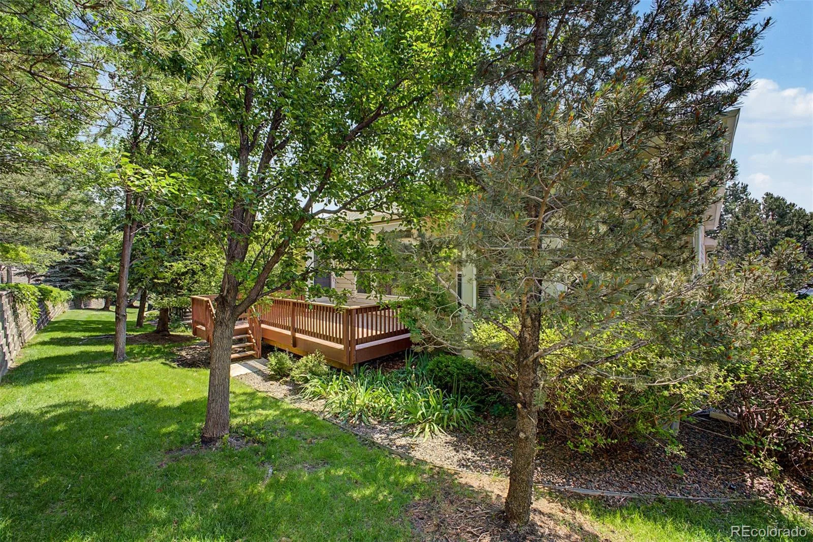 8421 Brambleridge Drive Castle Pines CO 80108 MLS #REC7013388 07152026175924 1600 44