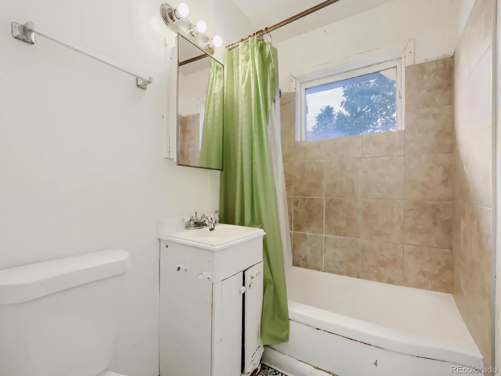 4290 E 70th Avenue Commerce City CO 80022 | MLS #REC7015402 08122026145611 1600 13