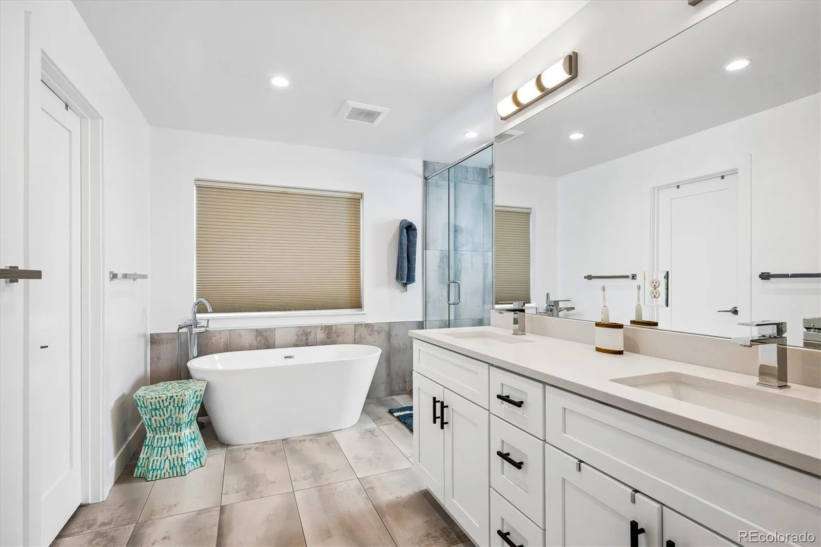 5508 S Foresthill Street Littleton CO 80120 MLS #REC7015780 06112026163209 1600 20