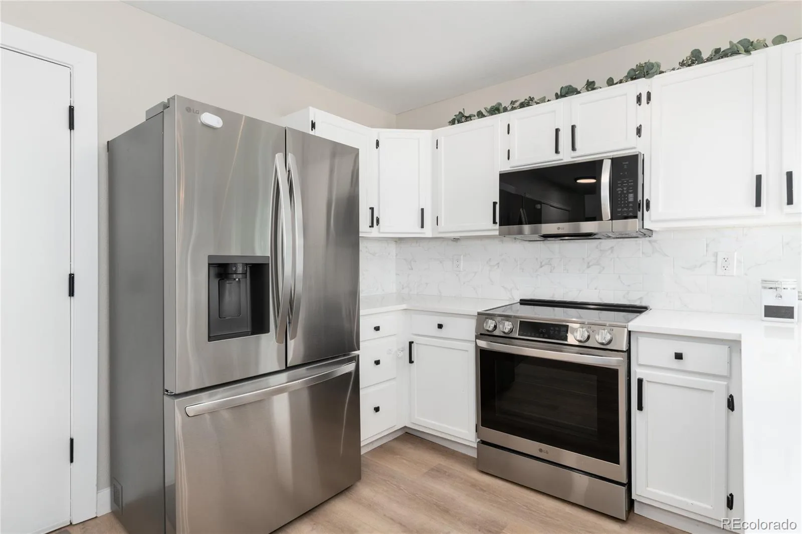 9561 Brentford Drive Littleton CO 80130 MLS #REC7018783 06252026013054 1600 21