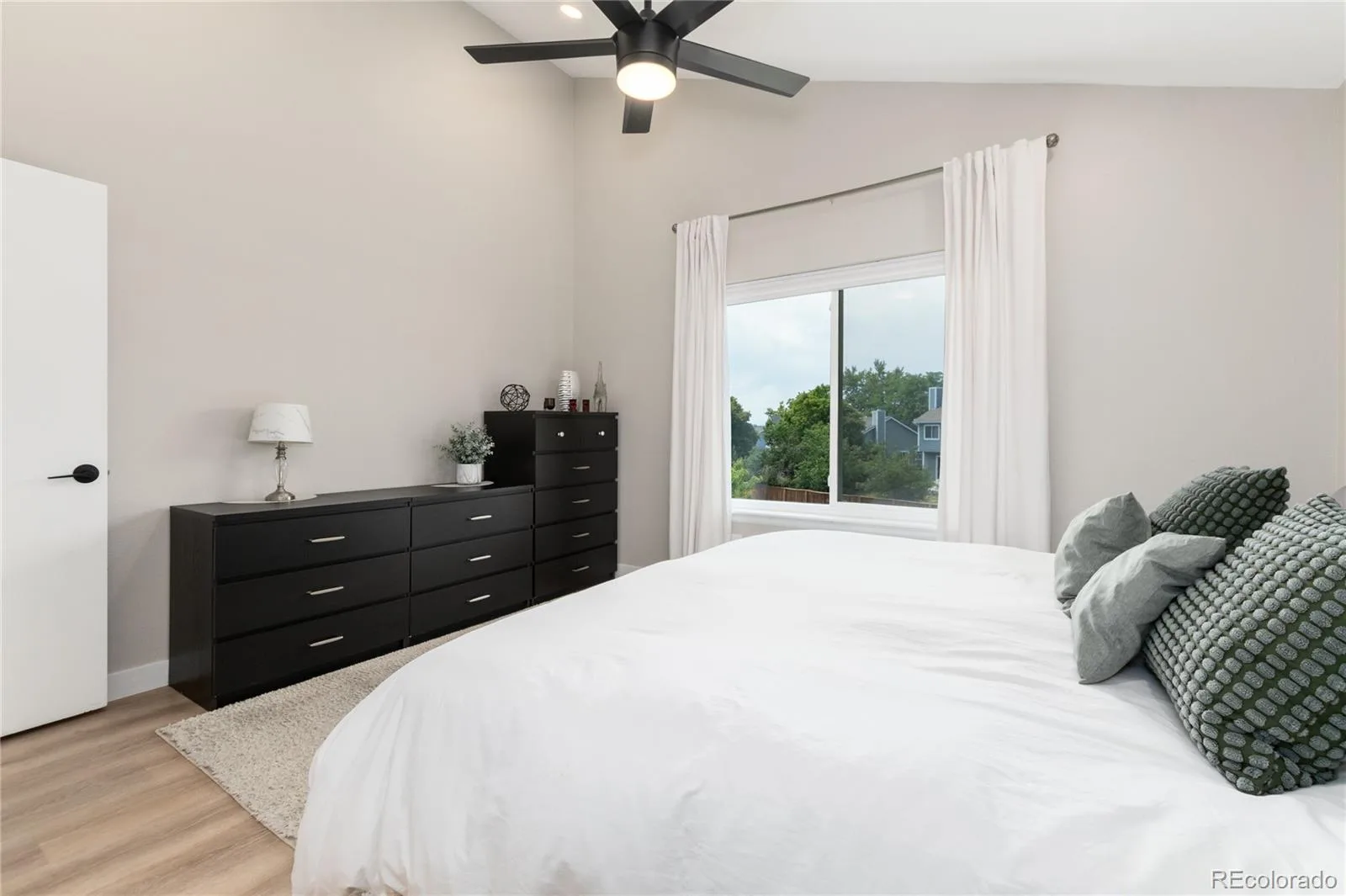 9561 Brentford Drive Littleton CO 80130 MLS #REC7018783 06252026013054 1600 27