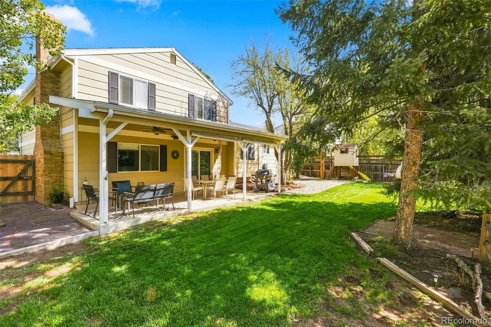 17238 E Berry Place Aurora CO 80015 | MLS #REC7021879 10092026021656 1600 40