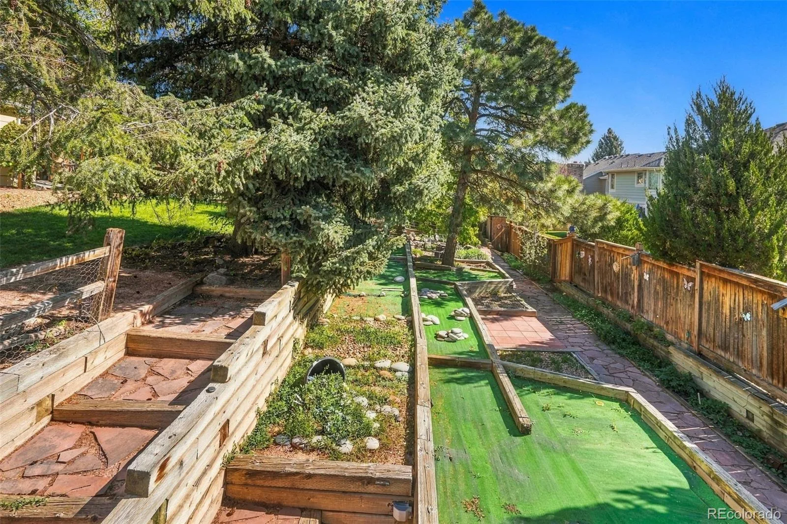 17238 E Berry Place Aurora CO 80015 | MLS #REC7021879 10092026021656 1600 44
