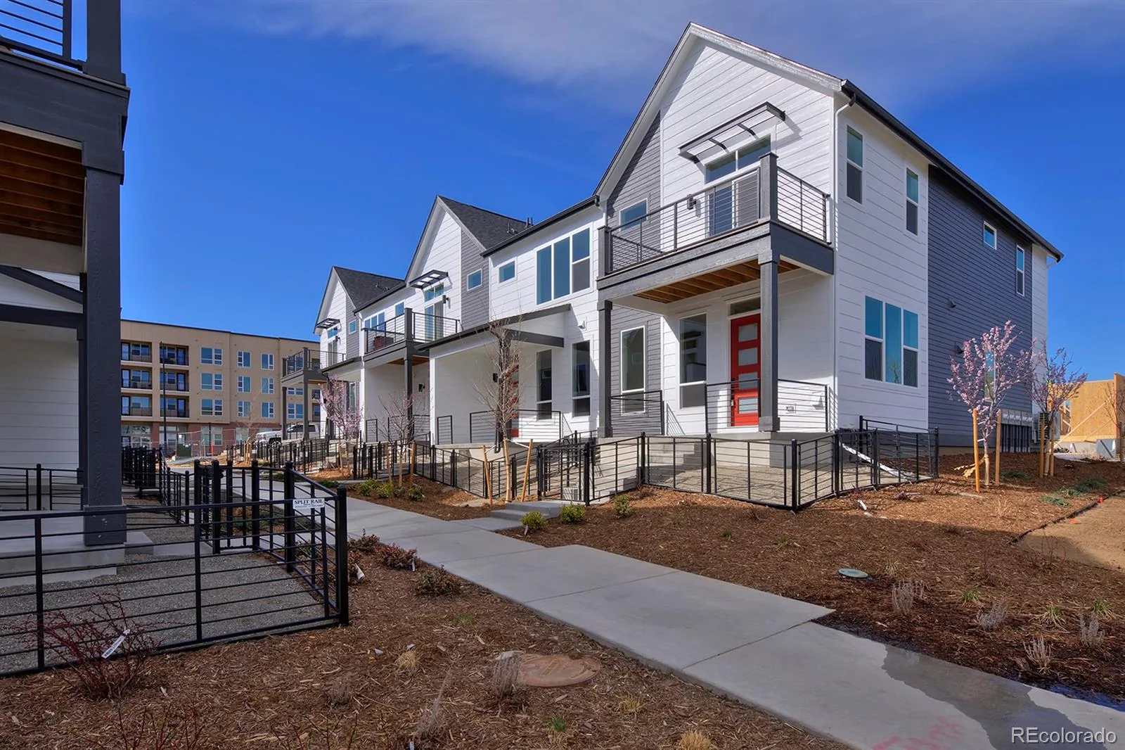 3132 W Bonfils Place Denver CO 80236 | MLS #REC7021890 07292026160907 1600 1
