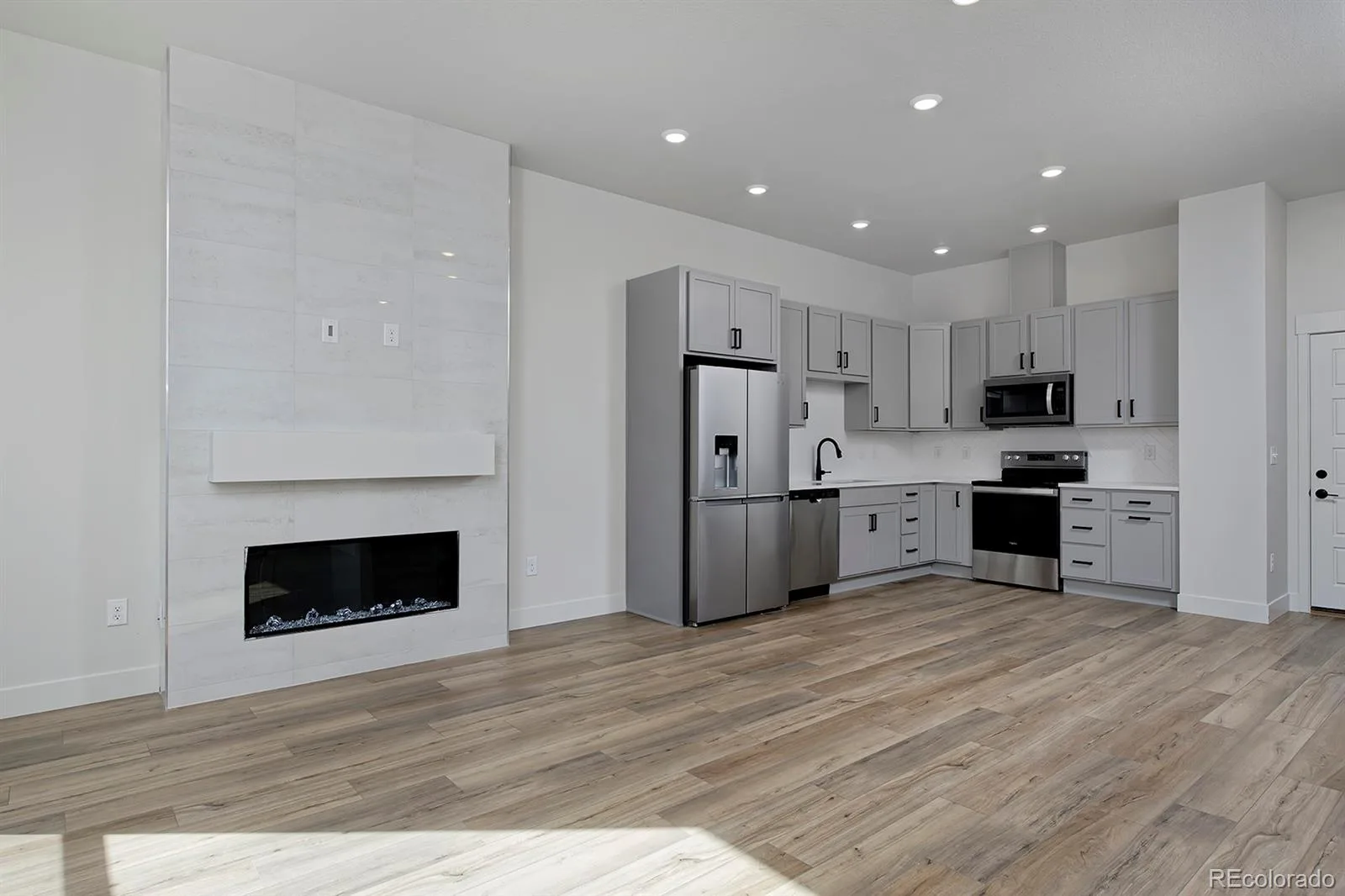3132 W Bonfils Place Denver CO 80236 | MLS #REC7021890 07292026160907 1600 2