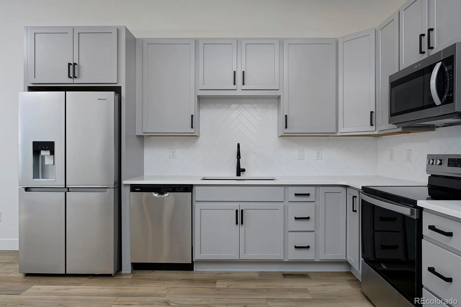 3132 W Bonfils Place Denver CO 80236 | MLS #REC7021890 07292026160907 1600 6