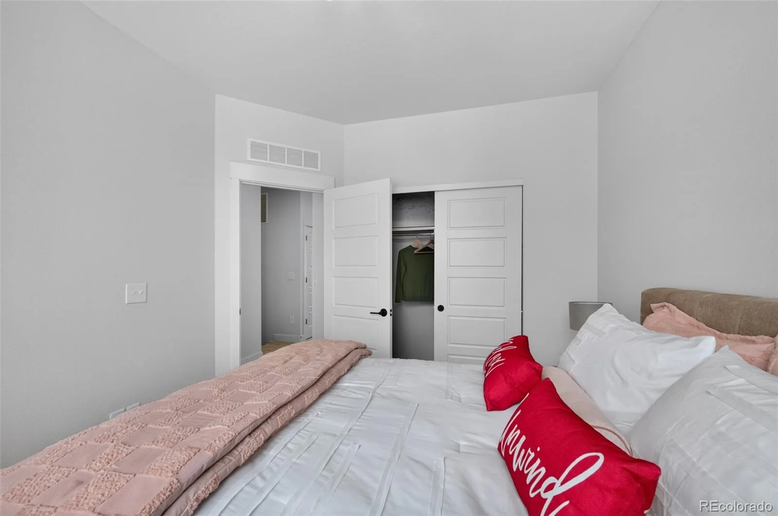 3132 W Bonfils Place Denver CO 80236 | MLS #REC7021890 09222026192018 1600 15