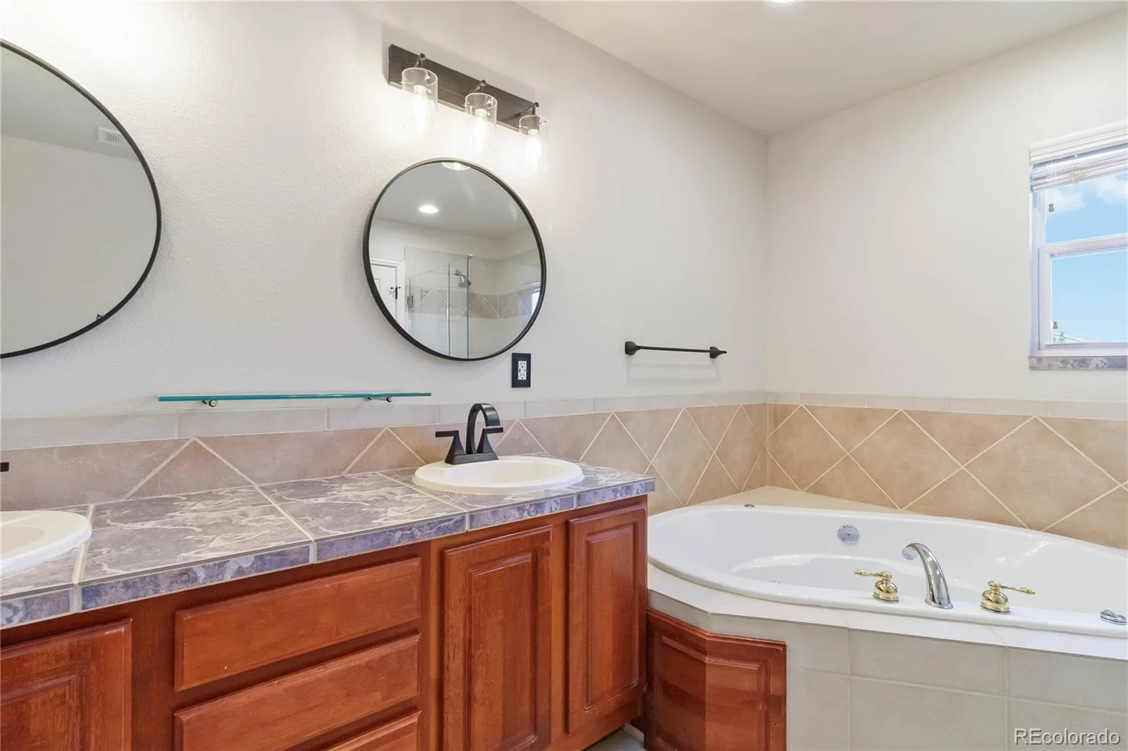 13942 E Princeton Place #C Aurora CO 80014 | MLS #REC7021975 06102026181851 1600 39