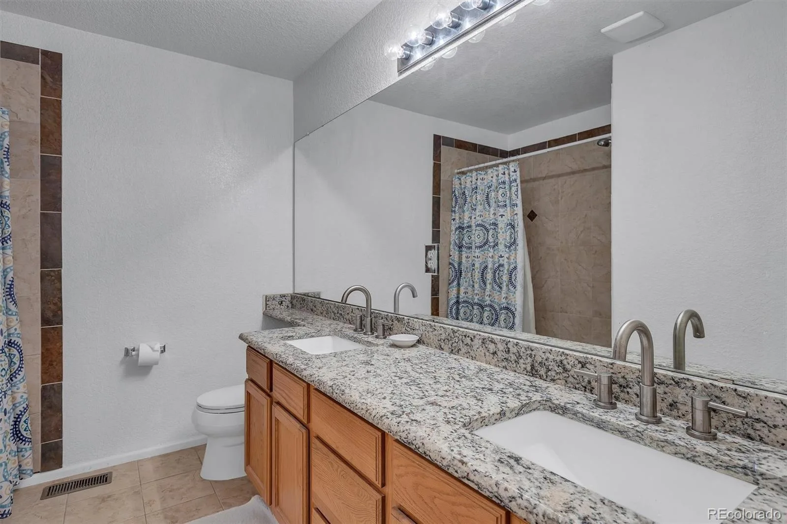 20408 E Saratoga Place Aurora CO 80015 | MLS #REC7023255 10052026161923 1600 24