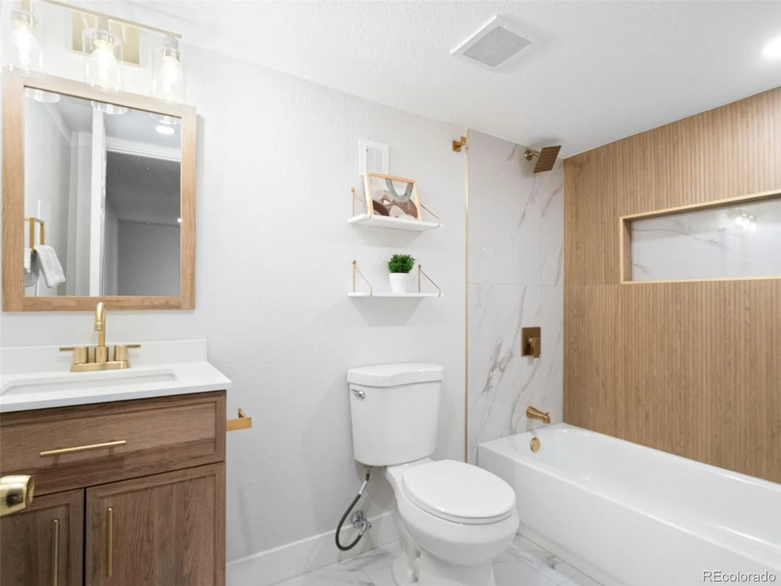 1551 S Univeristy Boulevard Denver CO 80210 MLS #REC7023467 05032026000939 1600 26