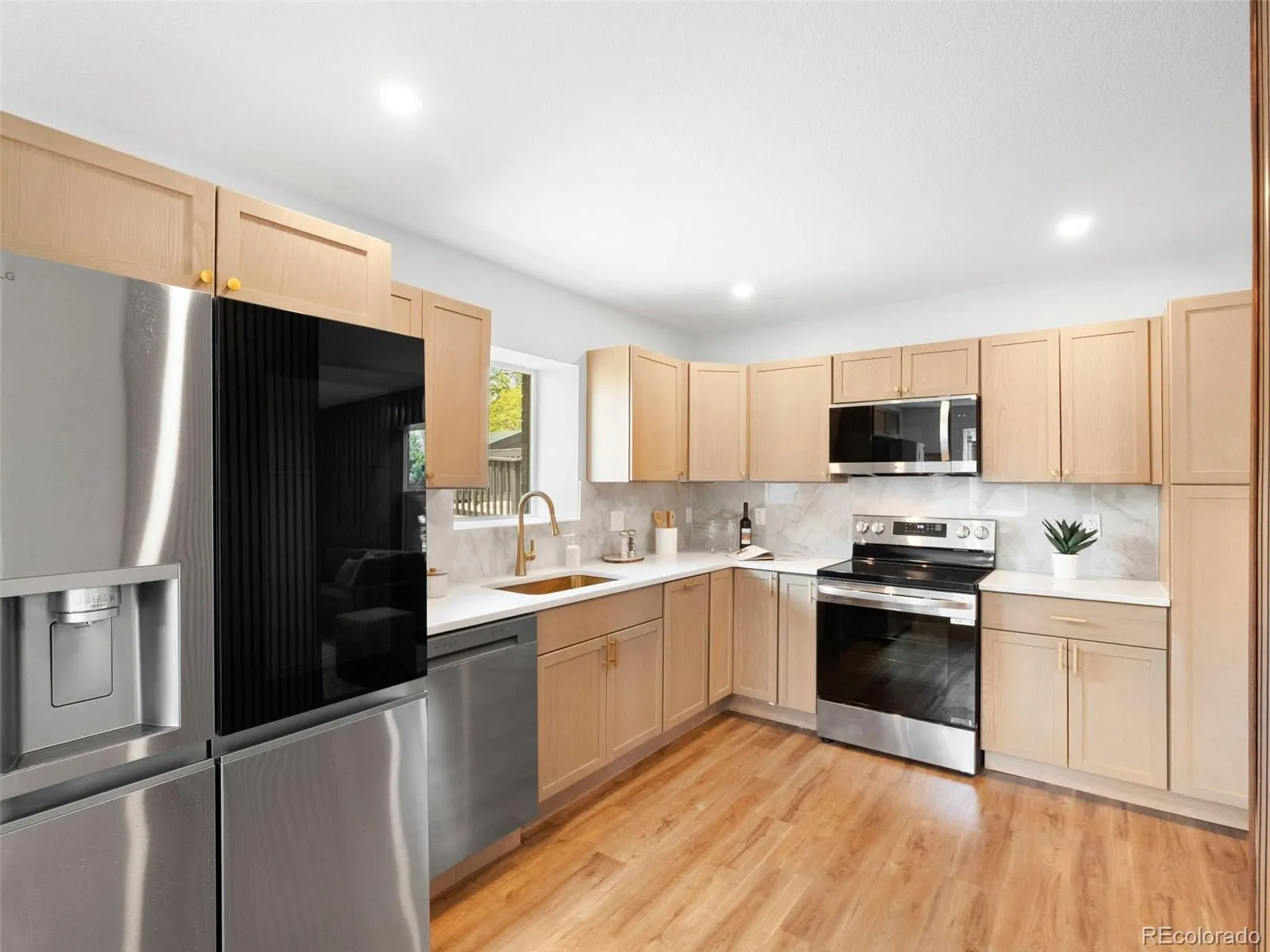1551 S Univeristy Boulevard Denver CO 80210 MLS #REC7023467 05032026000939 1600 9