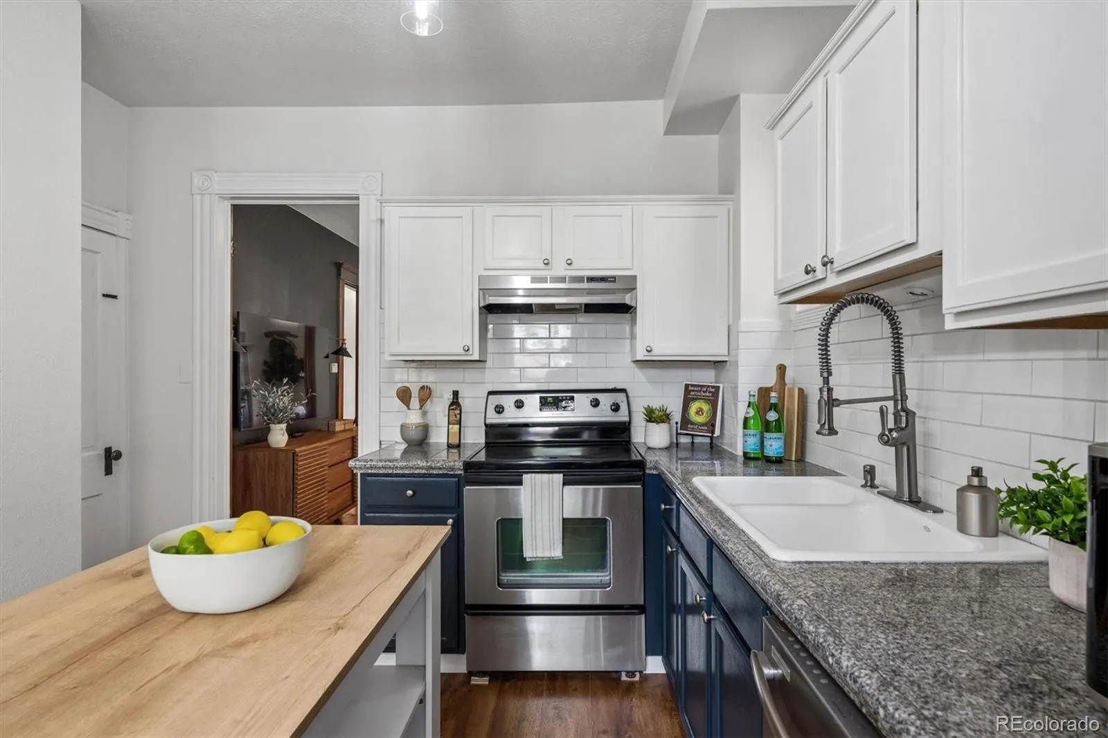 04082026204151 1600 14