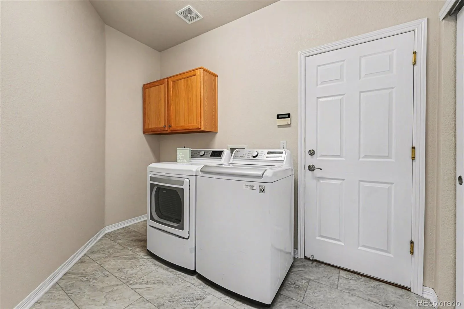 10617 Clarke Farms Drive Parker CO 80134 MLS #REC7024921 06082026234537 1600 27