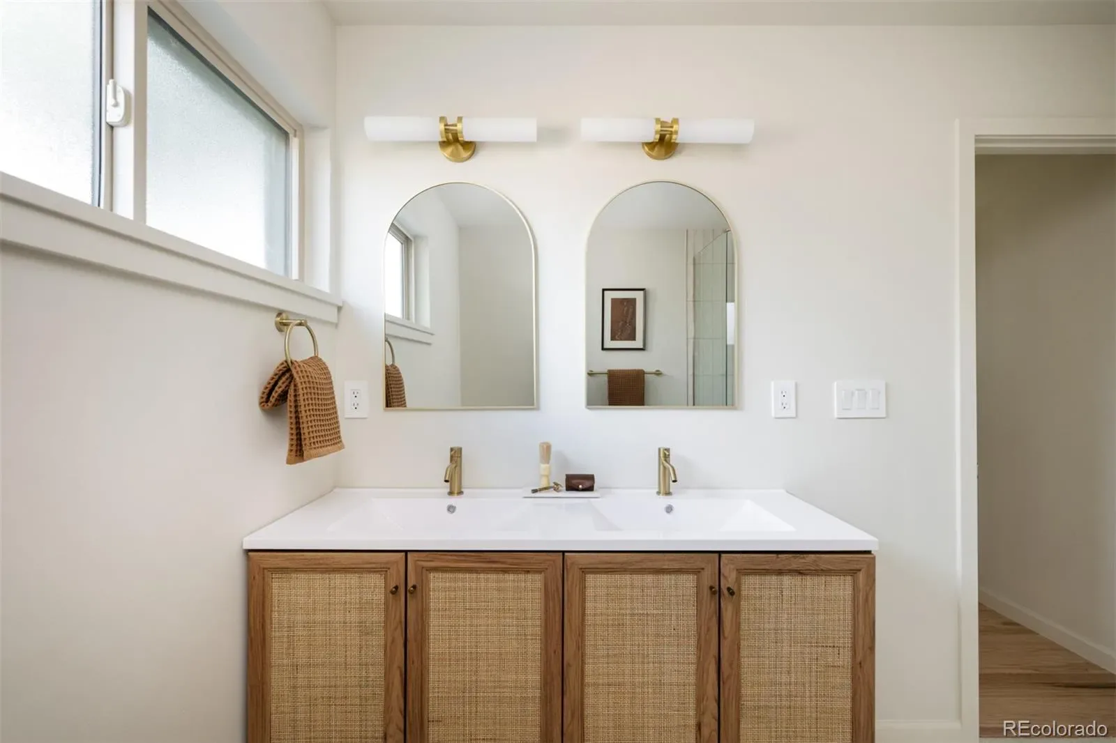 03112026212335 1600 32