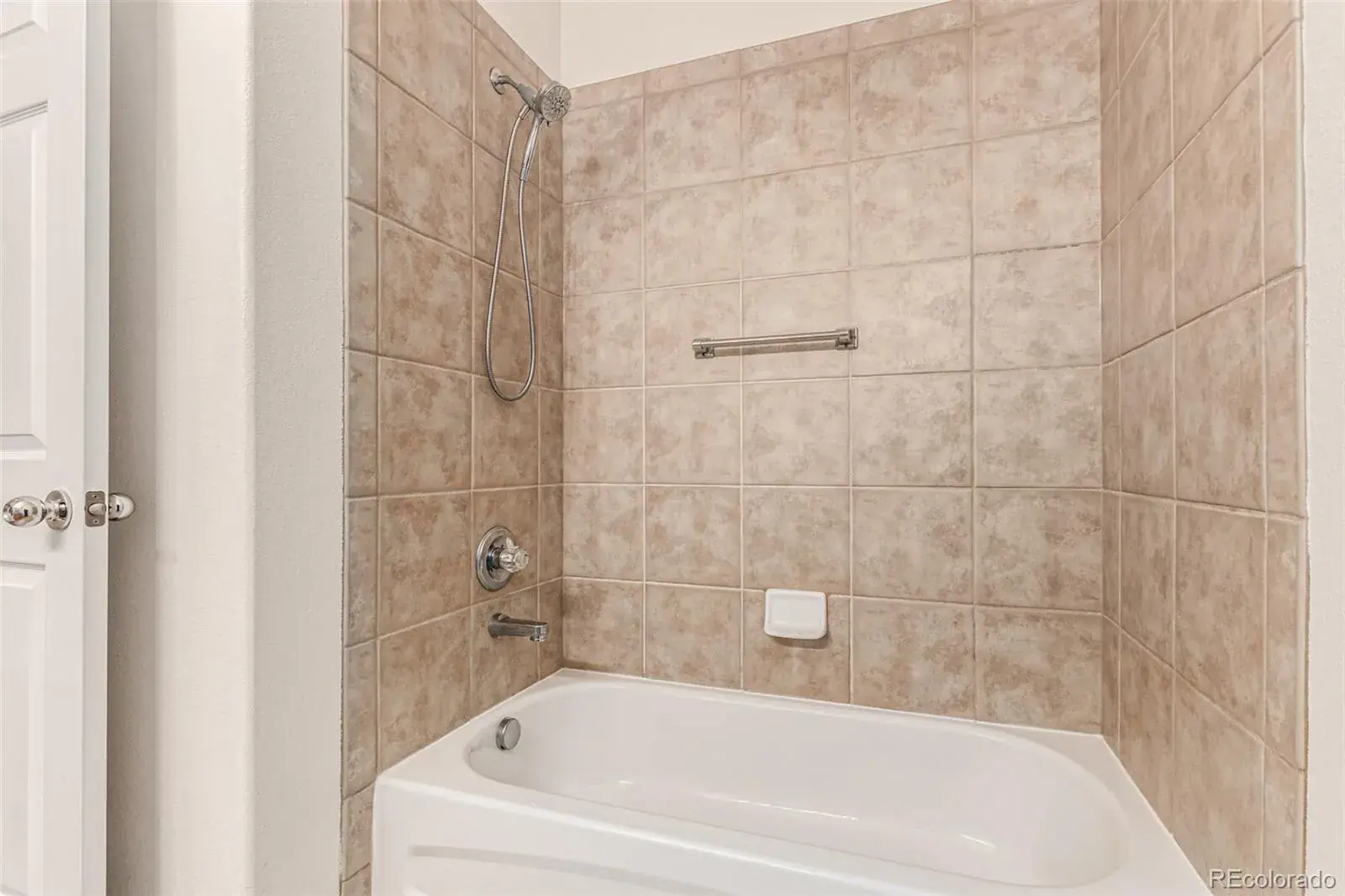18766 E Yale Circle #A Aurora CO 80013 MLS #REC7026189 02082026213759 1600 23