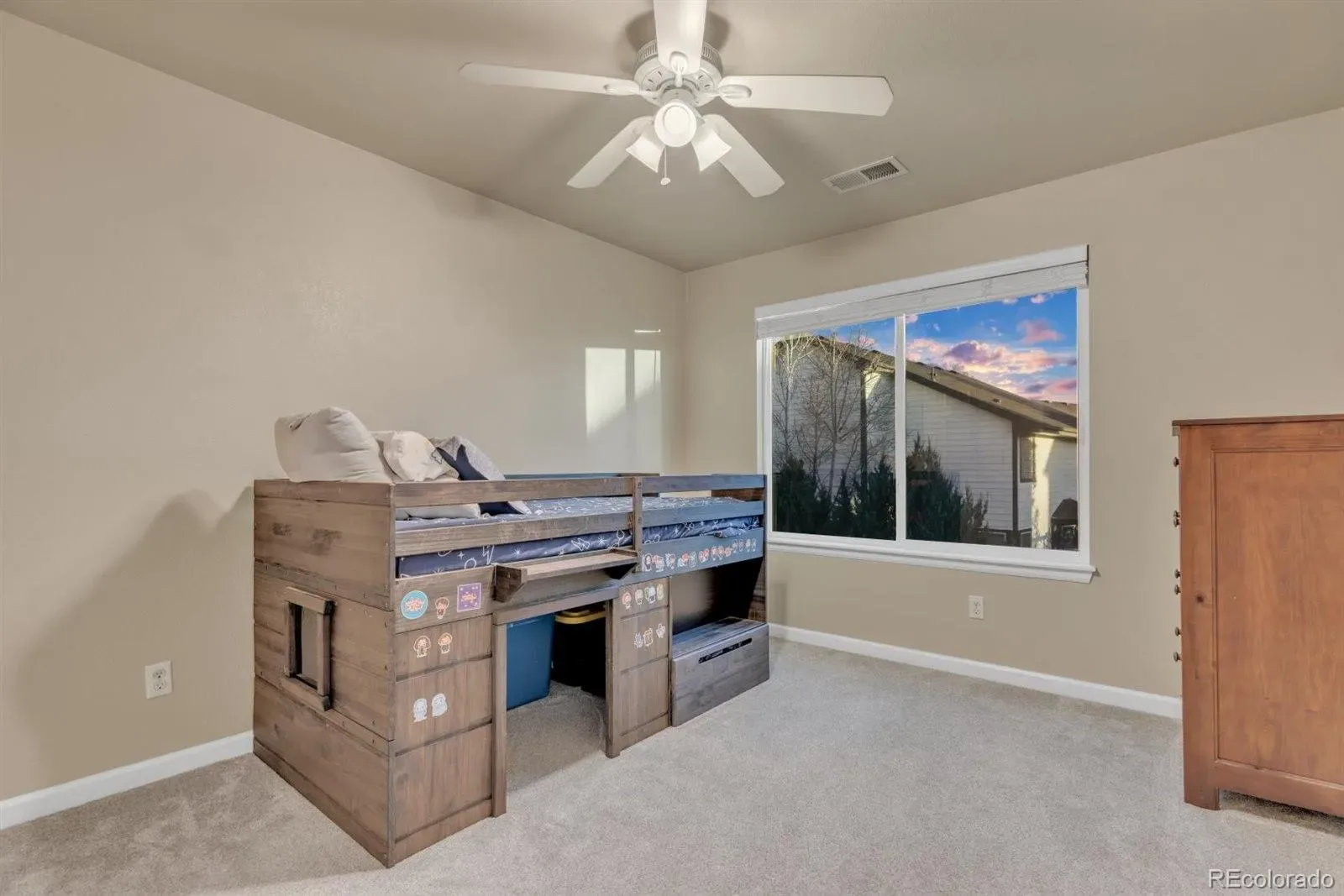 03262026160919 1600 21