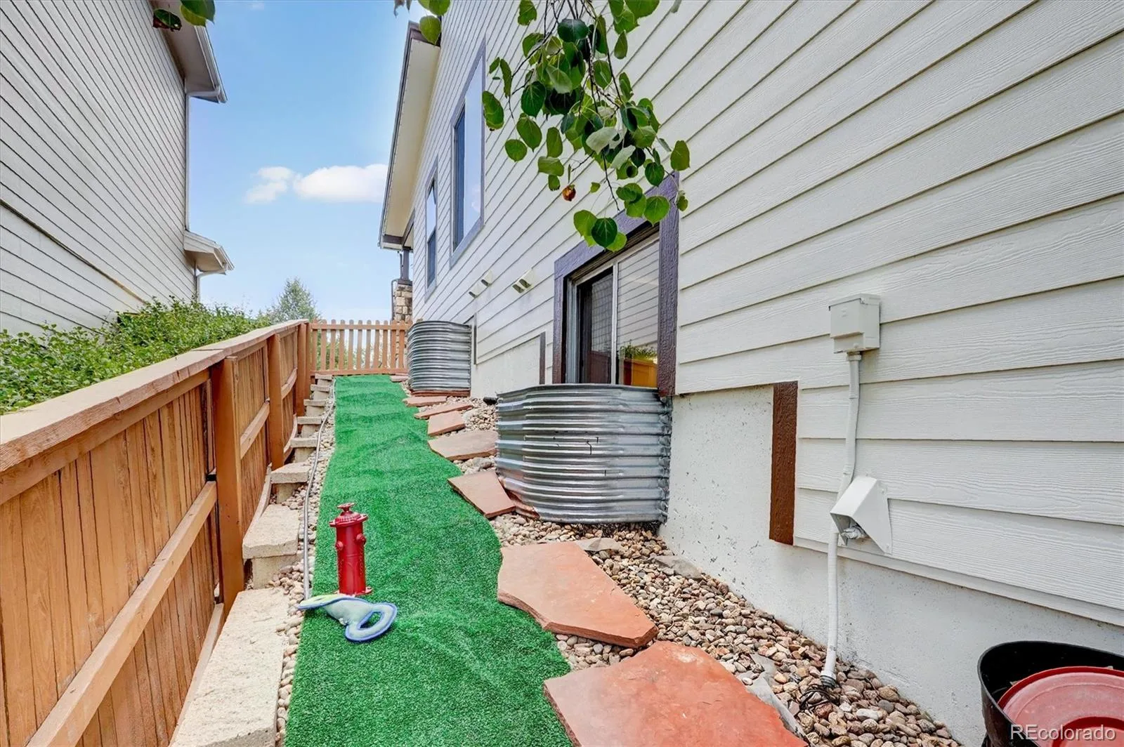 10524 Applebrook Circle Highlands Ranch CO 80130 | MLS #REC7029266 08272026232502 1600 41