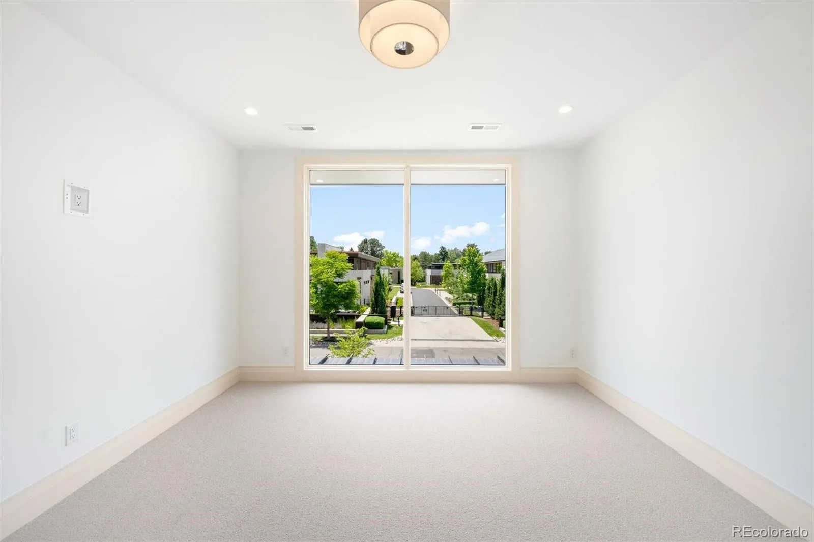 2665 E Cedar Avenue Denver CO 80209 MLS #REC7031918 06102026211946 1600 34