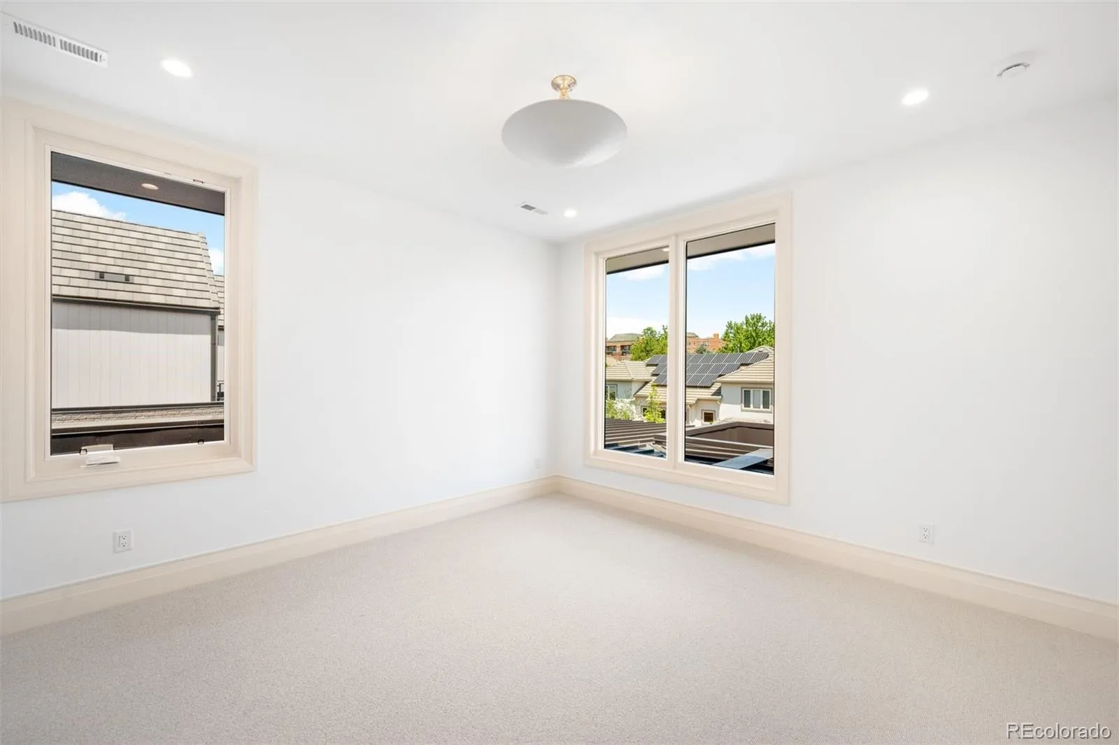 2665 E Cedar Avenue Denver CO 80209 MLS #REC7031918 06102026211946 1600 36