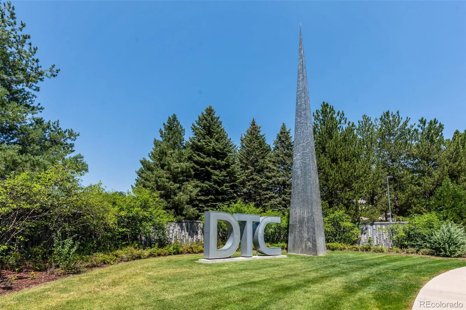 4885 S Monaco Street #206 Denver CO 80237 | MLS #REC7033188 08302026184835 1600 41