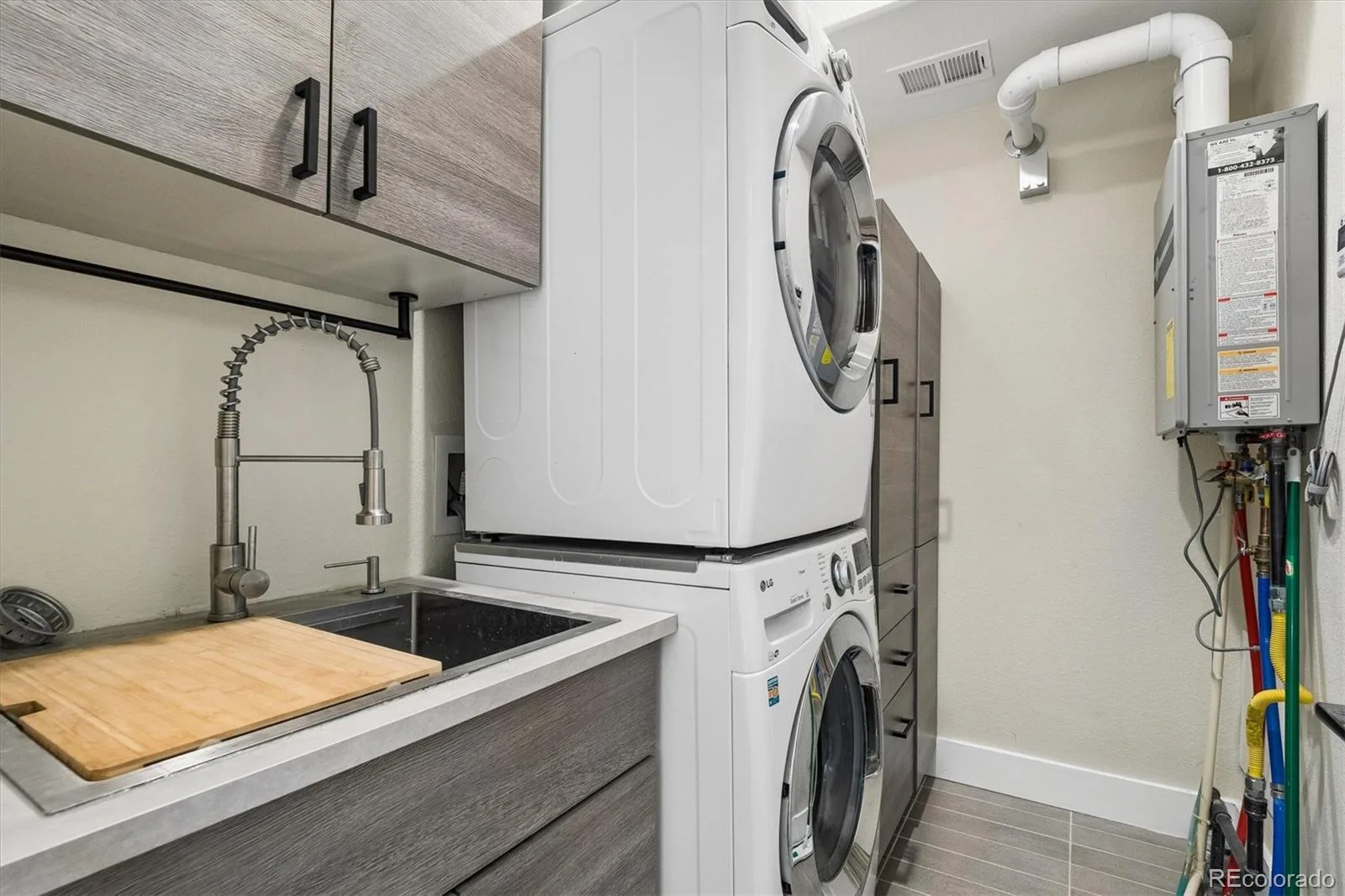 2235 S Cherokee Street Denver CO 80223 | MLS #REC7033490 08052026041349 1600 25