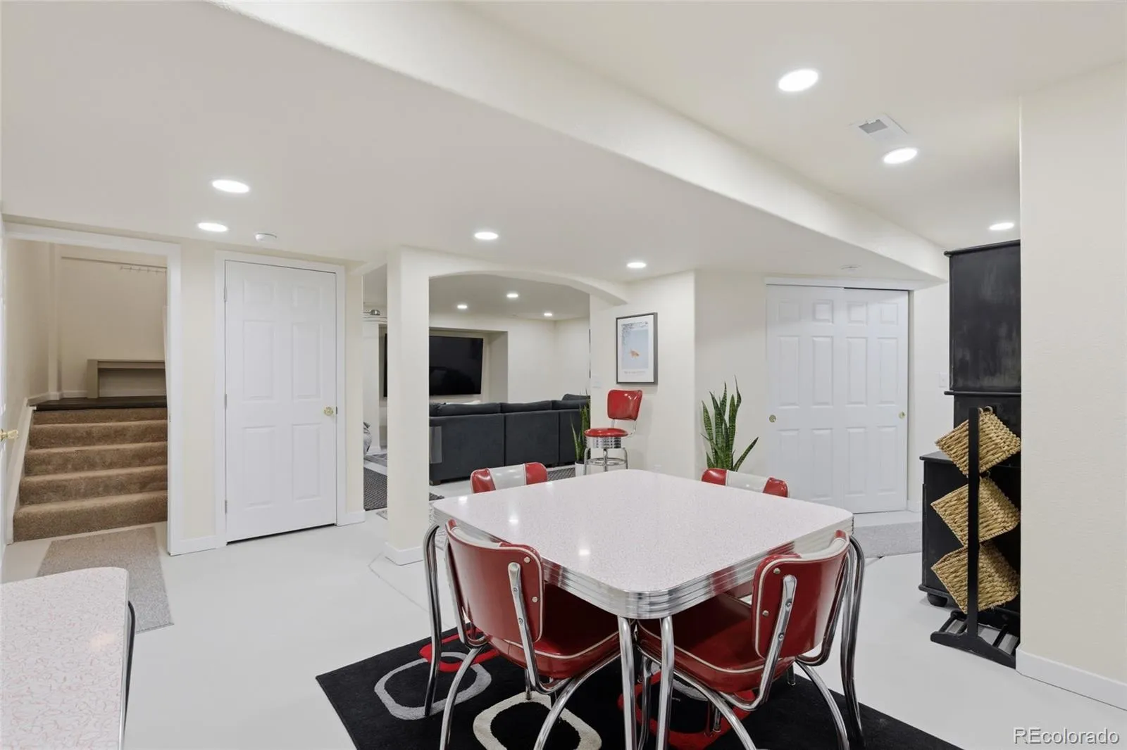 04172026185702 1600 33