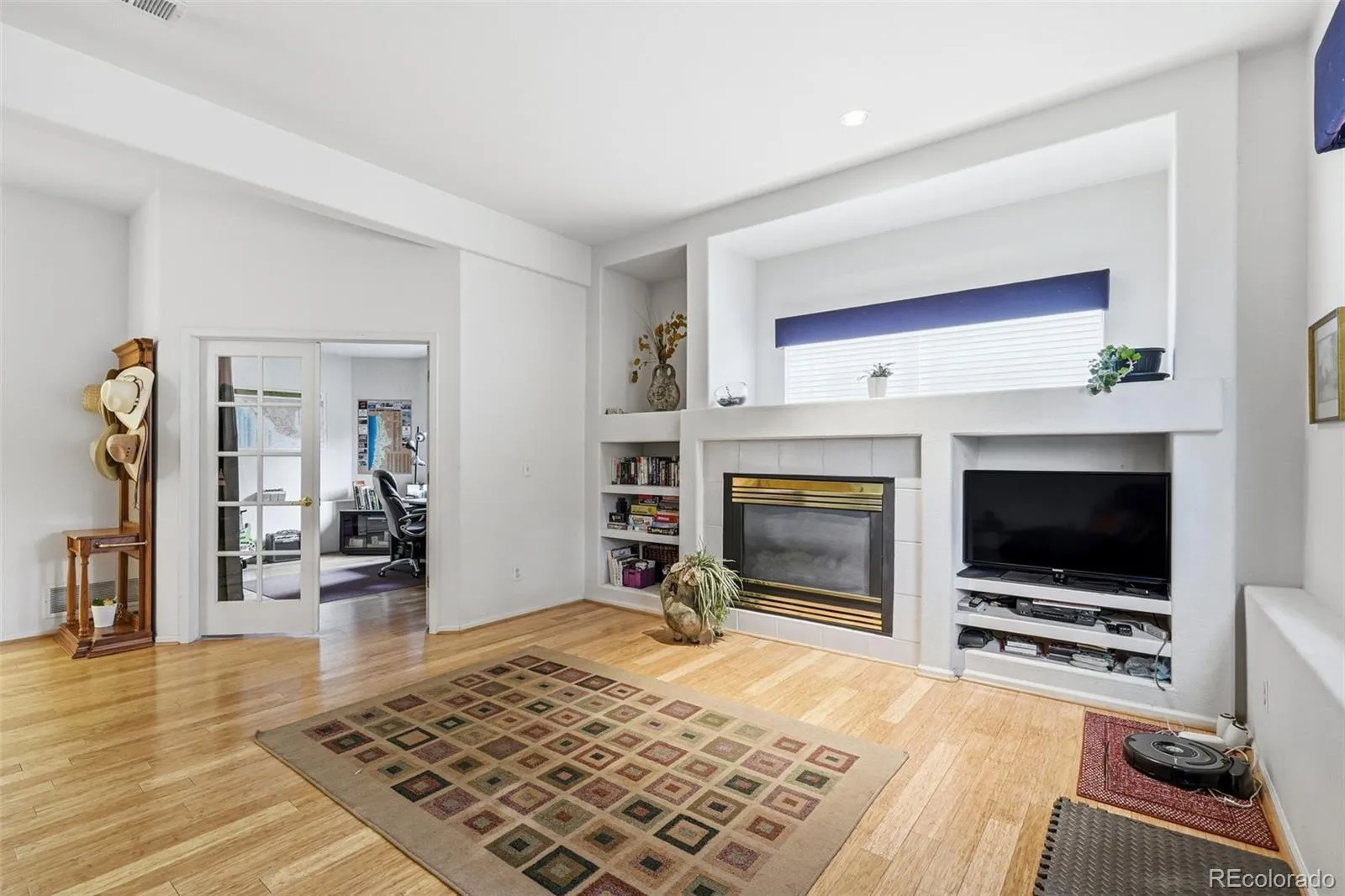 04152026192005 1600 6