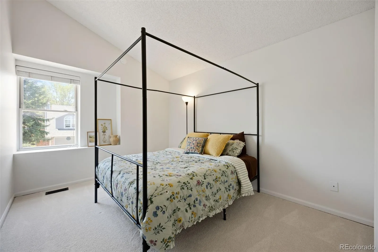 5774 S Jebel Way Centennial CO 80015 | MLS #REC7035585 07312026024713 1600 18
