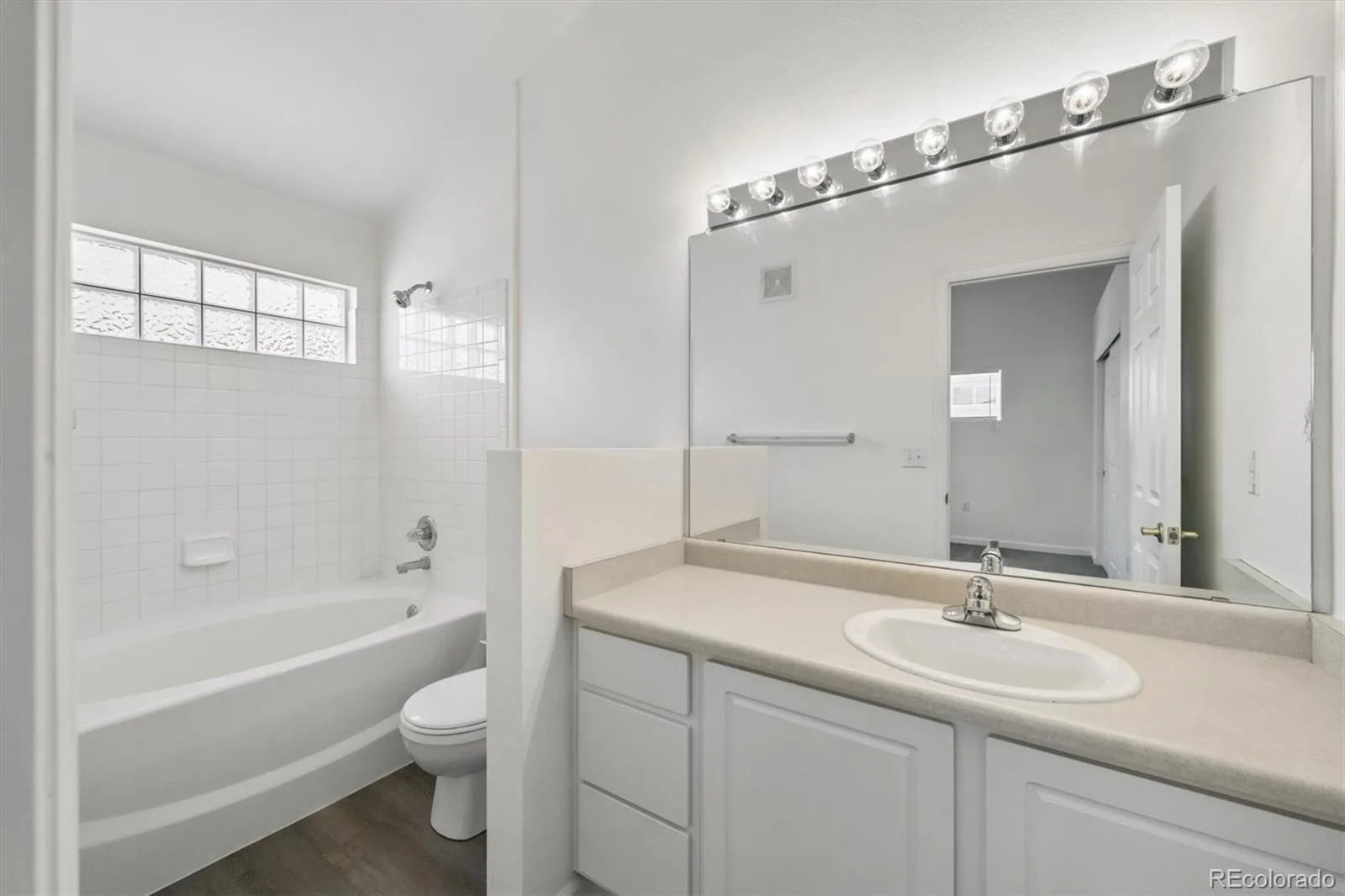 18151 E Flora Place #C Aurora CO 80013 | MLS #REC7036484 09232026185837 1600 14