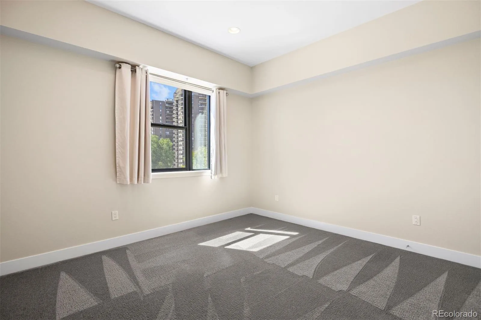360 S Lafayette Street #401 Denver CO 80209 | MLS #REC7037596 10032026025445 1600 19