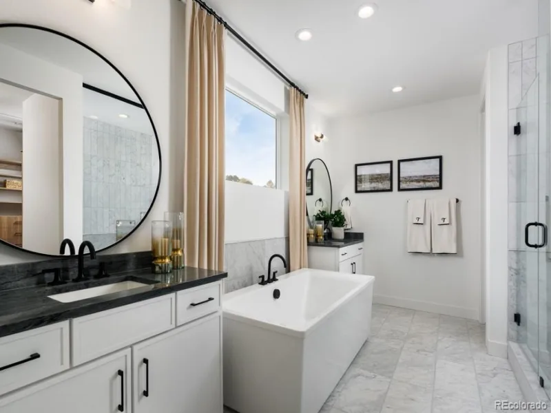 8113 S Bersshine Street Aurora CO 80016 | MLS #REC7039010 09302026000051 800 4