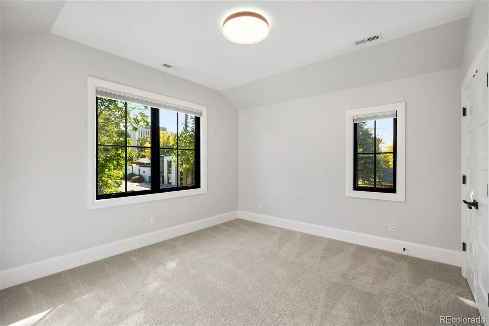 1295 S Garfield Street Denver CO 80210 | MLS #REC7039945 10122026222737 1600 20