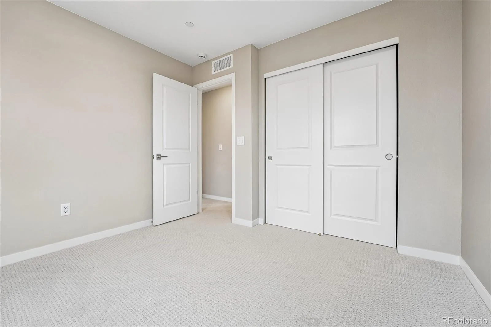 8648 King Street Westminster CO 80031 MLS #REC7040433 07092026193035 1600 31