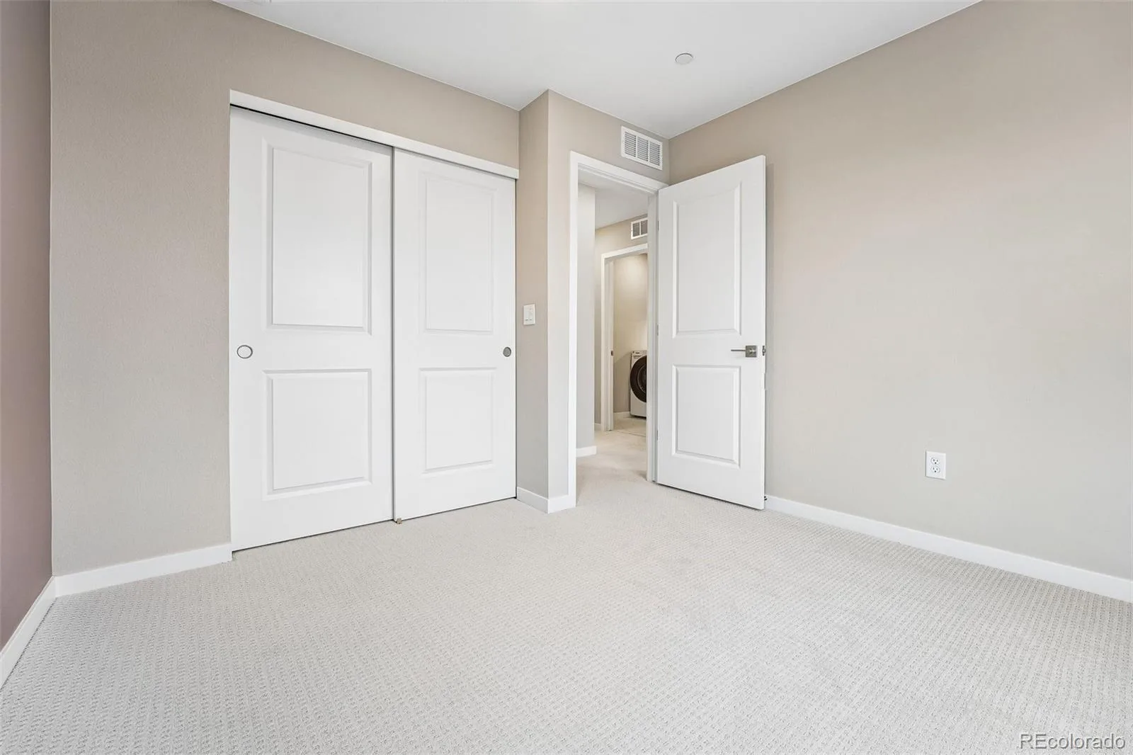 8648 King Street Westminster CO 80031 MLS #REC7040433 07092026193035 1600 34