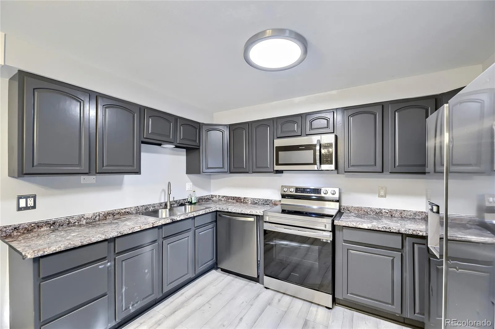 14076 E Utah Circle Aurora CO 80012 | MLS #REC7040549 09242026183636 1600 1
