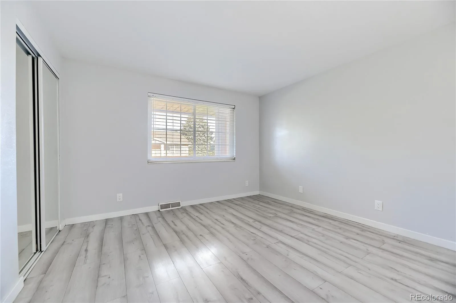 14076 E Utah Circle Aurora CO 80012 | MLS #REC7040549 09242026183636 1600 6