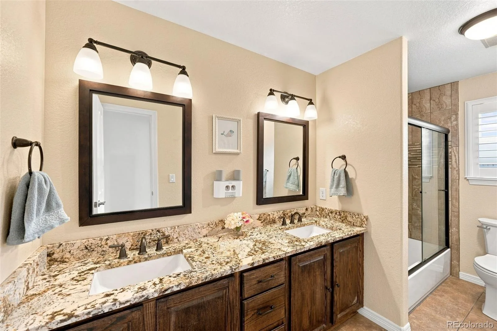 10670 Singleleaf Court Parker CO 80134 | MLS #REC7041464 08132026153702 1600 31