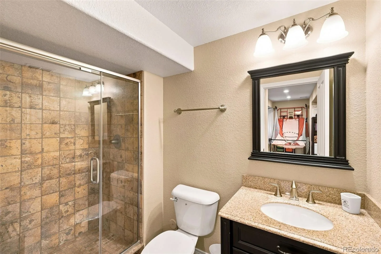10670 Singleleaf Court Parker CO 80134 | MLS #REC7041464 08132026153702 1600 39