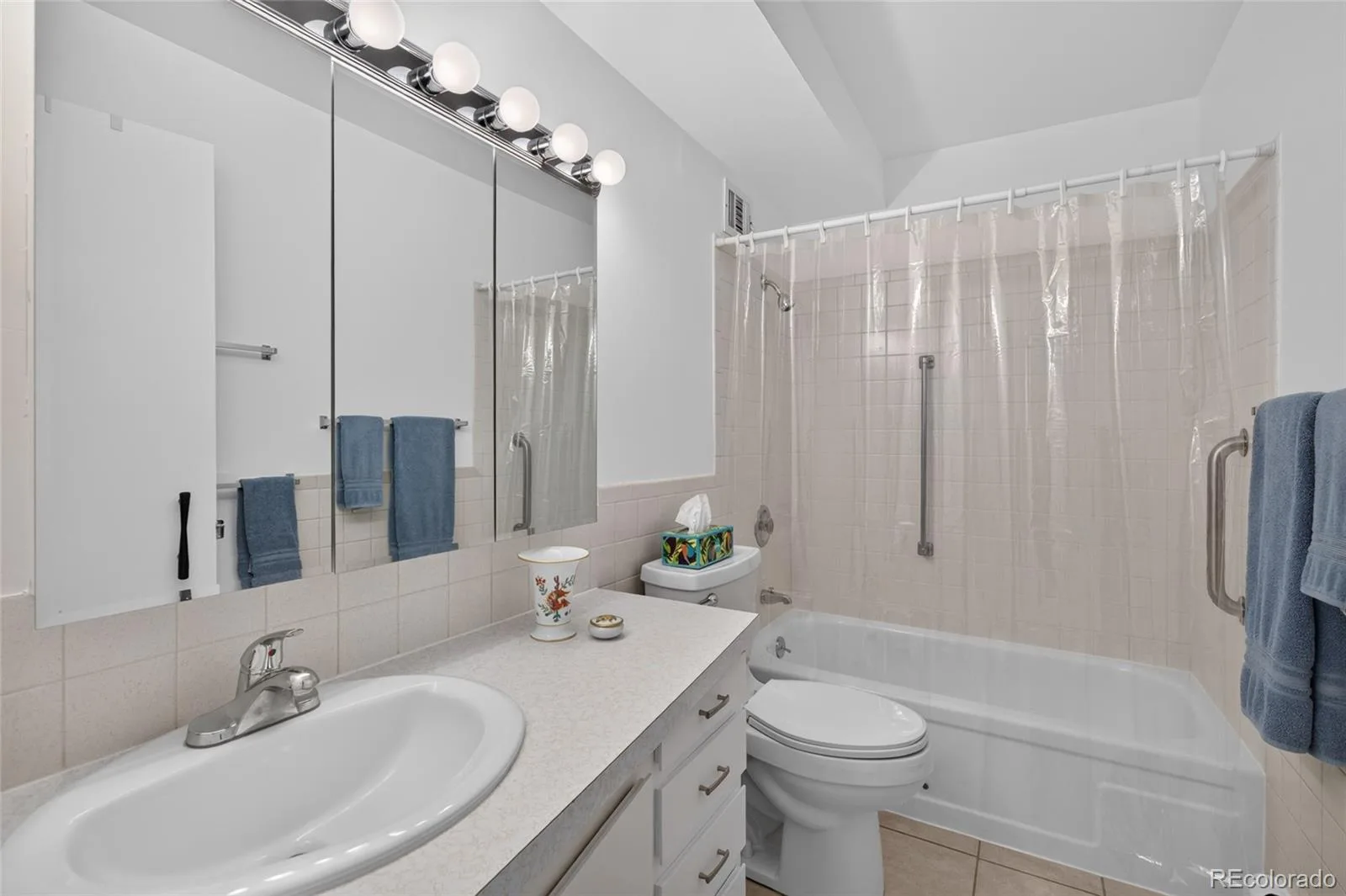 9300 E Center Avenue #1B Denver CO 80247 | MLS #REC7043036 07012026225944 1600 10