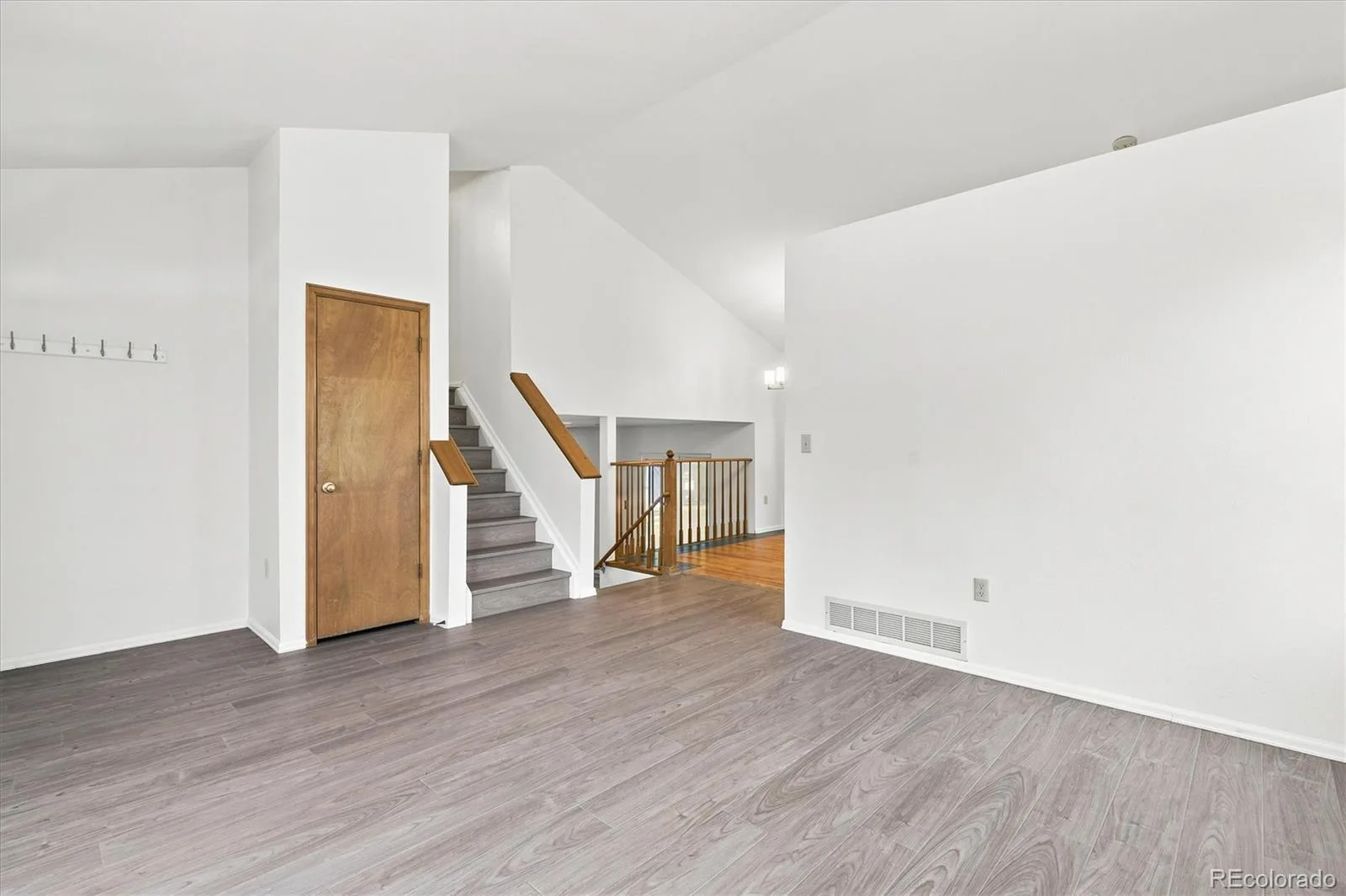 6757 W Mexico Place Lakewood CO 80232 | MLS #REC7043404 07172026221256 1600 10