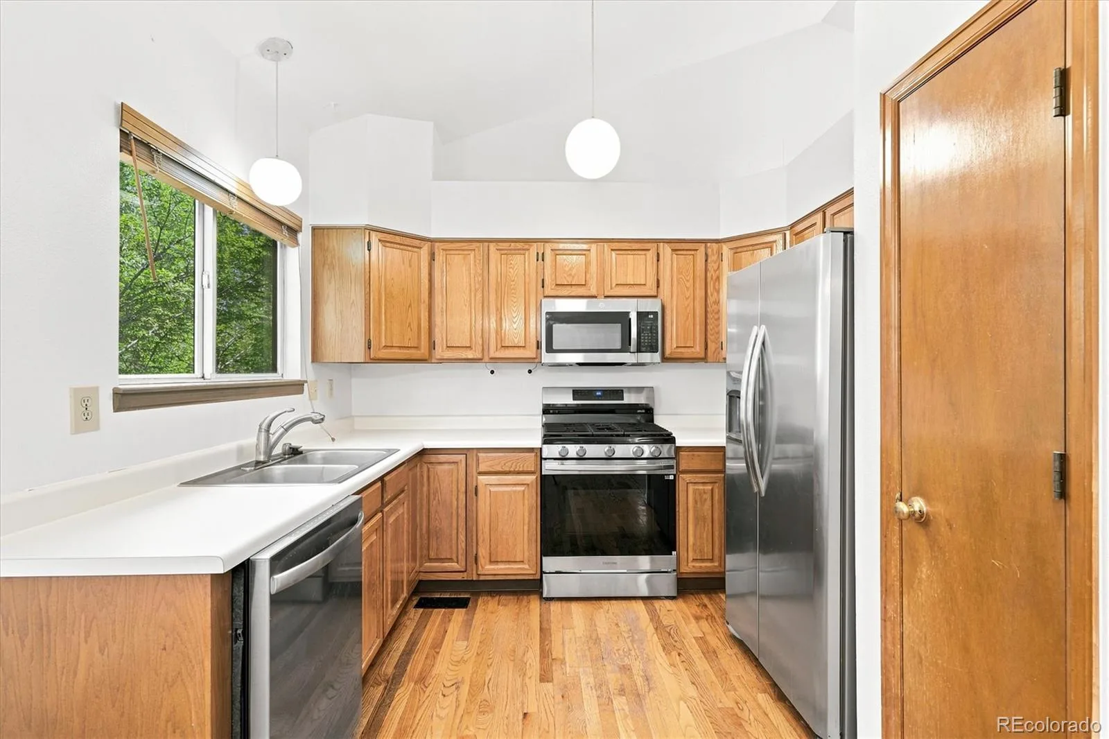 6757 W Mexico Place Lakewood CO 80232 | MLS #REC7043404 07172026221256 1600 3