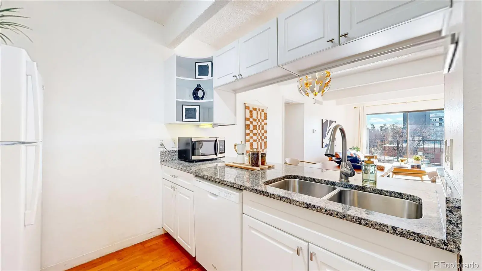 01092026005519 1600 8